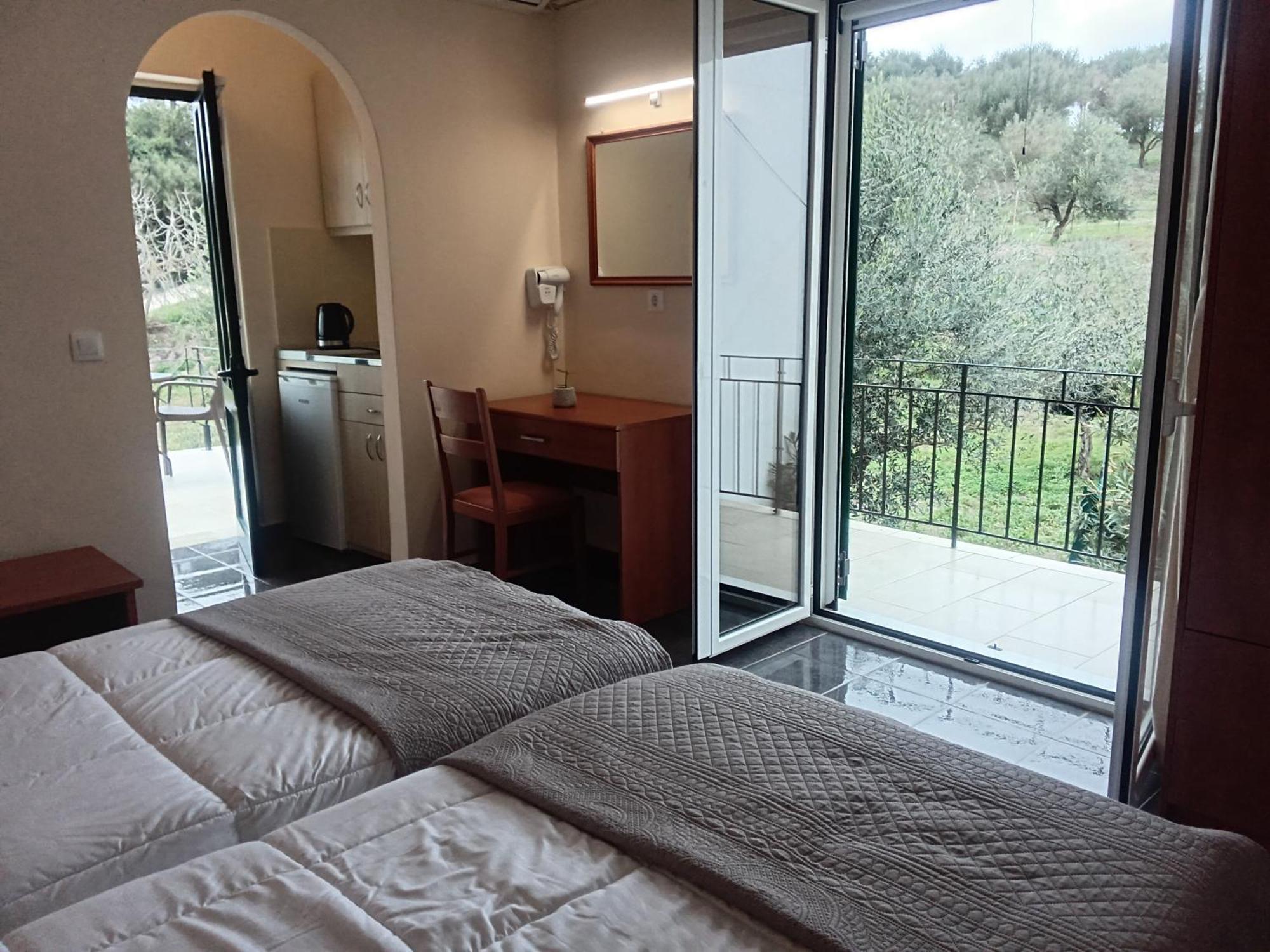 Olive House Bed & Breakfast Marathias Exterior foto